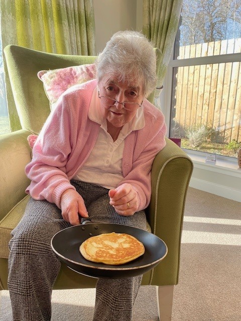 osprey resident flipping pancake